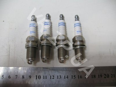 Свічки запалювання 405 двигун FR8DCE NICKEL (FIAT) 4 шт (вир-во BOSCH) 16ключ. VR.ZP.UA Немає в наявності