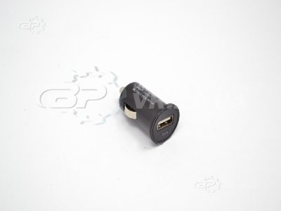 Зарядний пристрій, автомобільний (прикурювач - USB) USB (12/24V - 5V 2, 1A) чорний. VR.ZP.UA Немає в наявності Зарядний пристрій, автомобільний (прикурювач - USB) USB (12/24V - 5V 2, 1A) чорний. VR.ZP.UA Немає в наявності