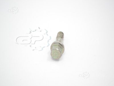 Болт колеса волга