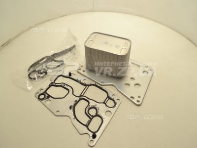 Радіатор масляний з комплектом прокладок BMW 3 (F30-F34) (вир-во Febi). VR.ZP.UA В наявності