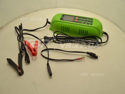 Зарядний пристрій 15А, 12/24V мікропроц., 10-ступ. зарядки, функція пам'яті режимів